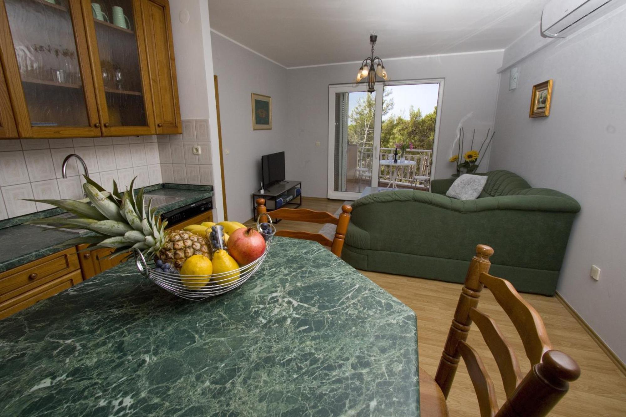 Apartment Bellamare Makarska